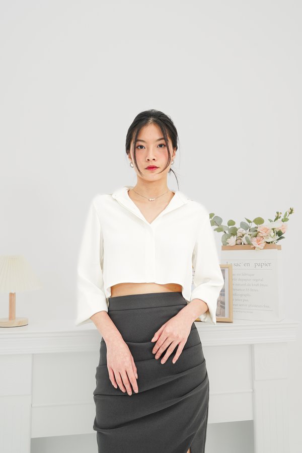 Aveline Seashell Button Cropped Long Sleeve Shirt in White