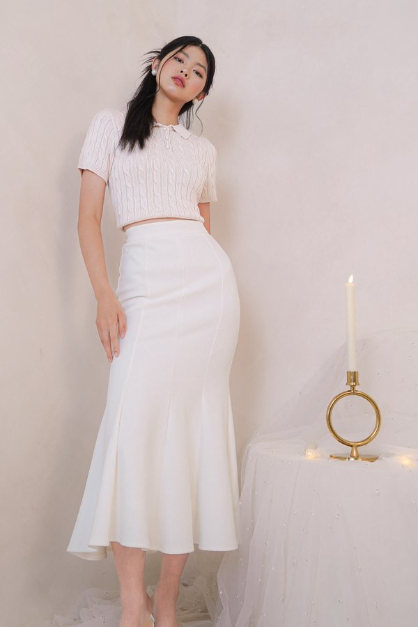 Cammi Mermaid Hem Midi Skirt in White