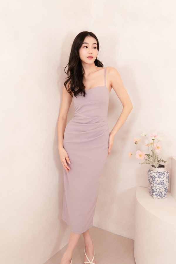 Claris V2 Sweetheart Neckline Ruched Midi Dress in Lilac
