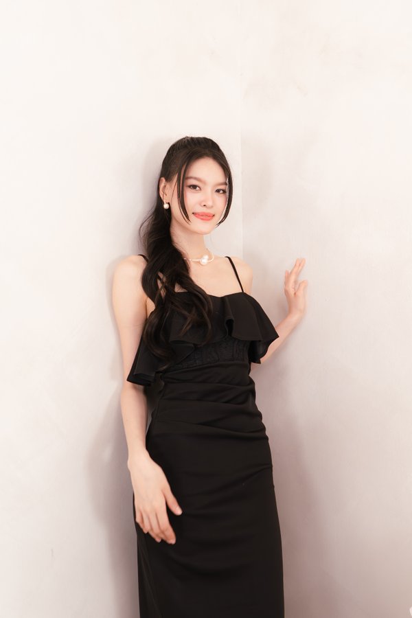 Iliana Off Shoulder Lace Midi Dress in Black