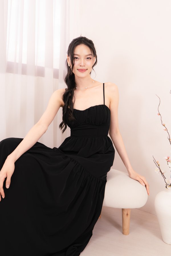 Claudine Sweetheart Neckline Tiered Maxi Dress in Black