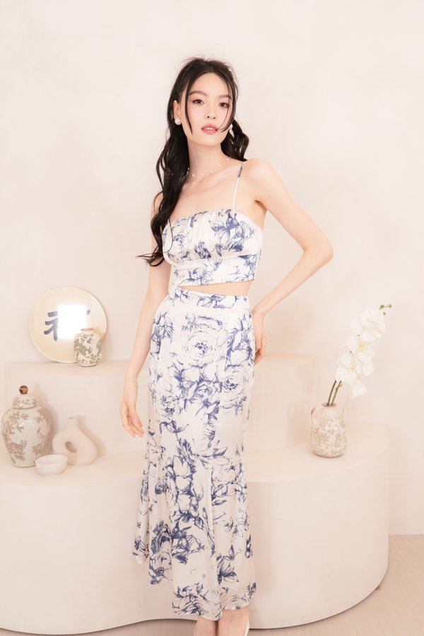 Elna Mermaid Hem Midi Skirt in Printed Porcelain