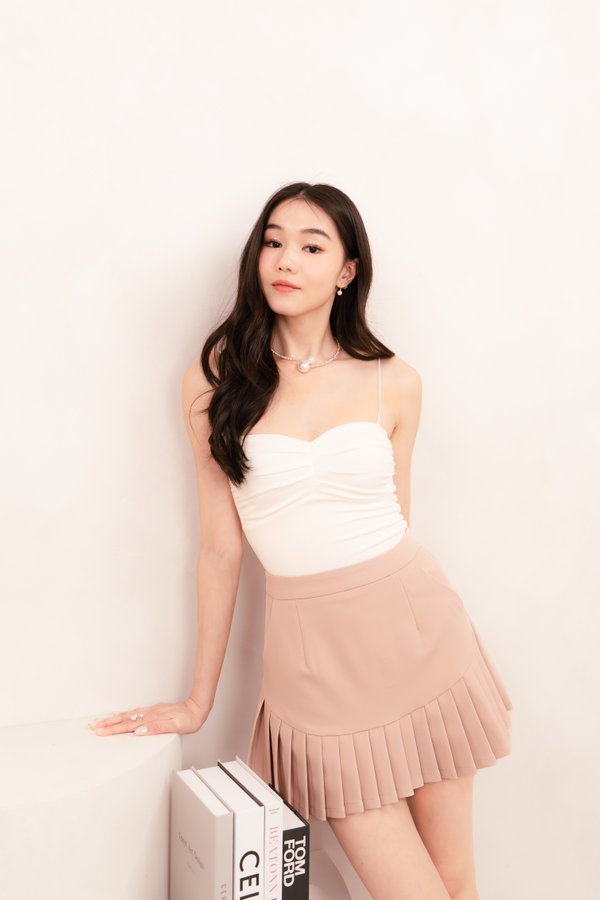 Eloise Sweetheart Neckline Ruched Front Top in White
