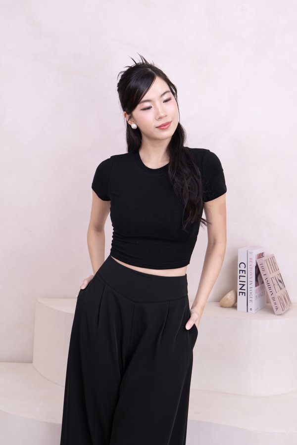 *BACKORDER* (BARE/BASIC) Zenda Baby Tee in Black