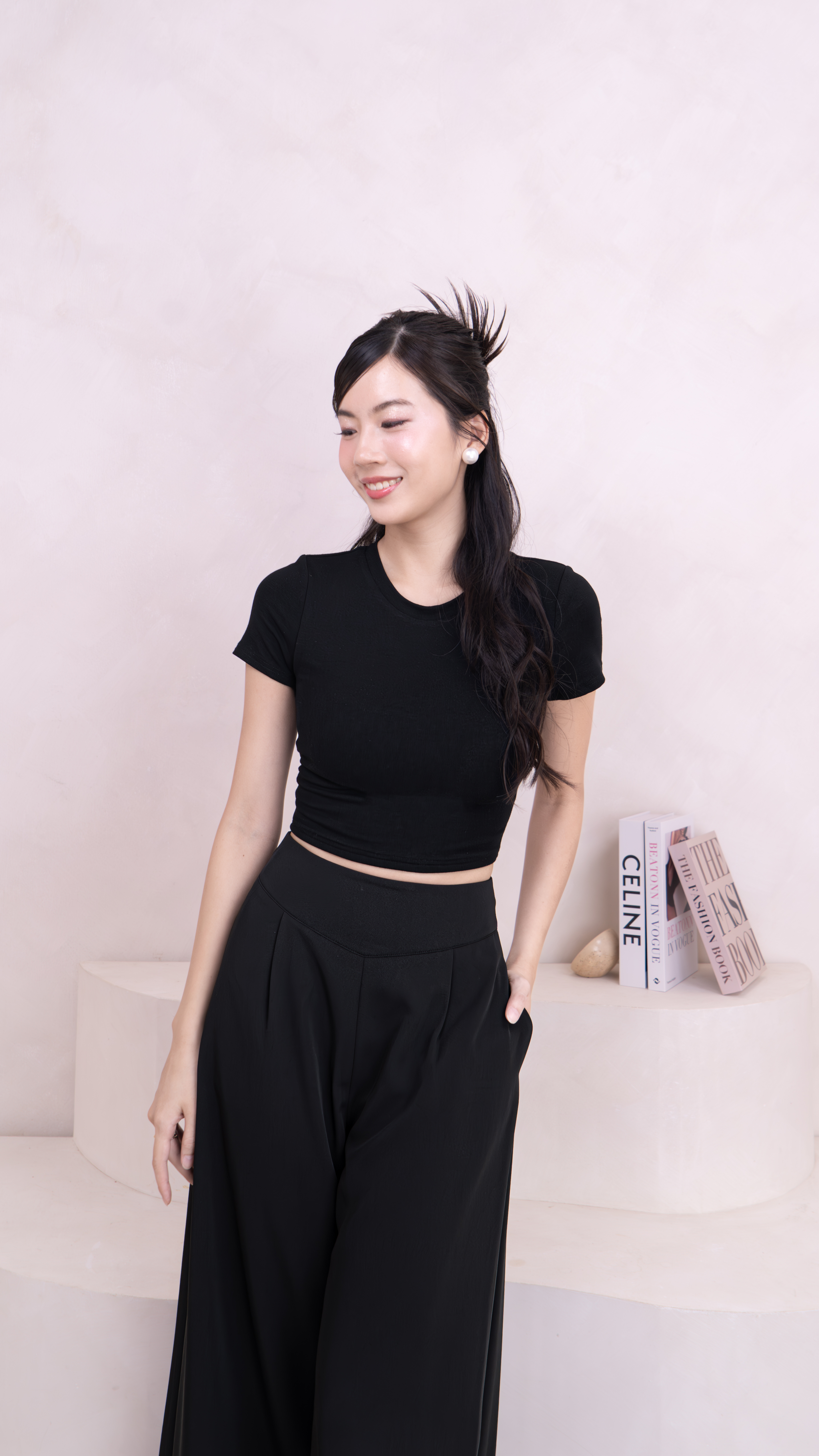 BABYL WHITE FLAME TEE【Mサイズ】 BARE/BASIC) Zenda Baby Tee in Black | Mikayla