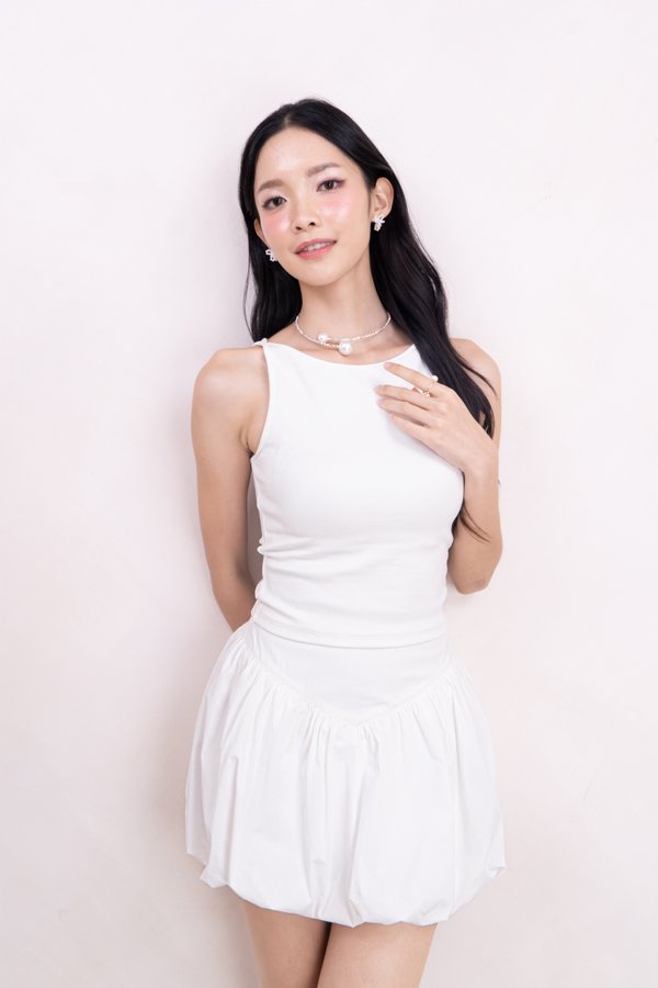 Mabel Ribbed Boat Neck Sleeveless Top in White