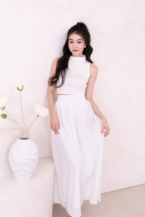 Kimmy V Waistband Maxi Skirt in White