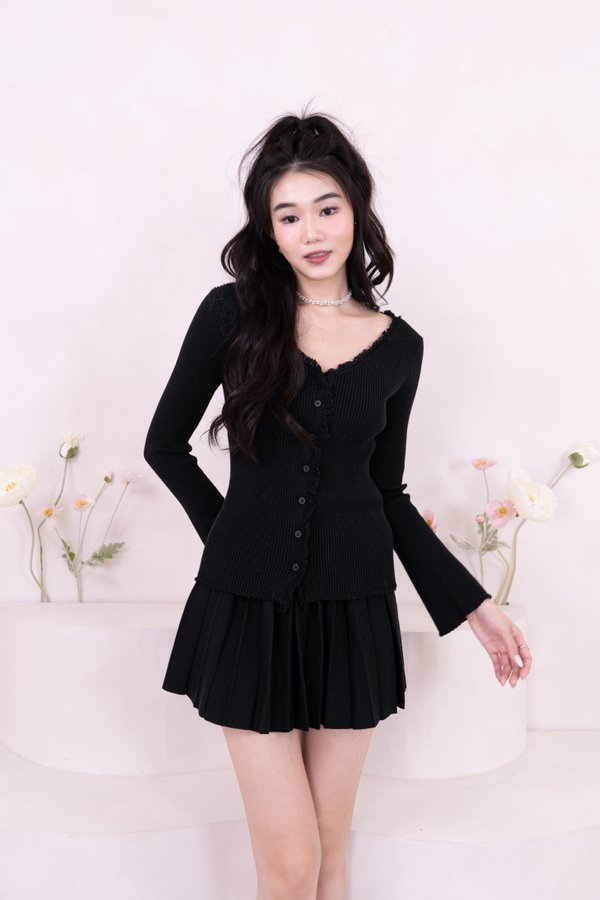 Enrica Fraye Hem V Neck Knit Cardigan in Black