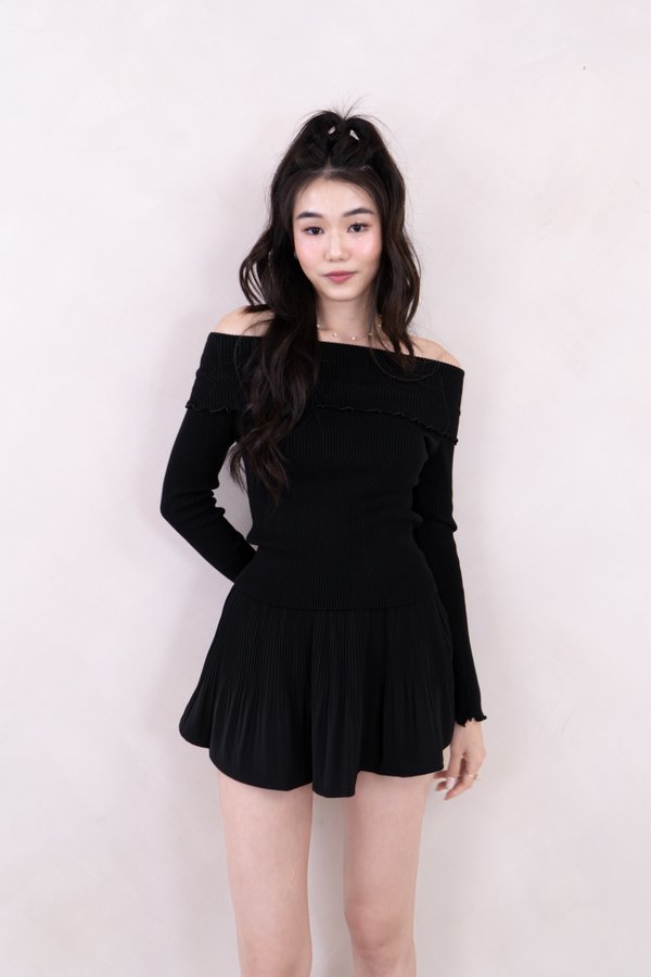 Rosabella Ruffles Hem Off Shoulder Contrast Knit Top in Black