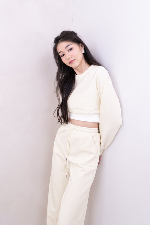 Rosella Cropped Sweatshirt in Pale Yellow