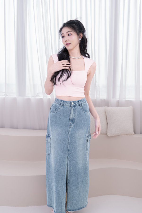 Ginny Cargo Denim Skirt in Mid Wash