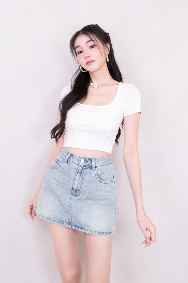 (BARE/BASIC) Leraine Corset Detailing Top in White