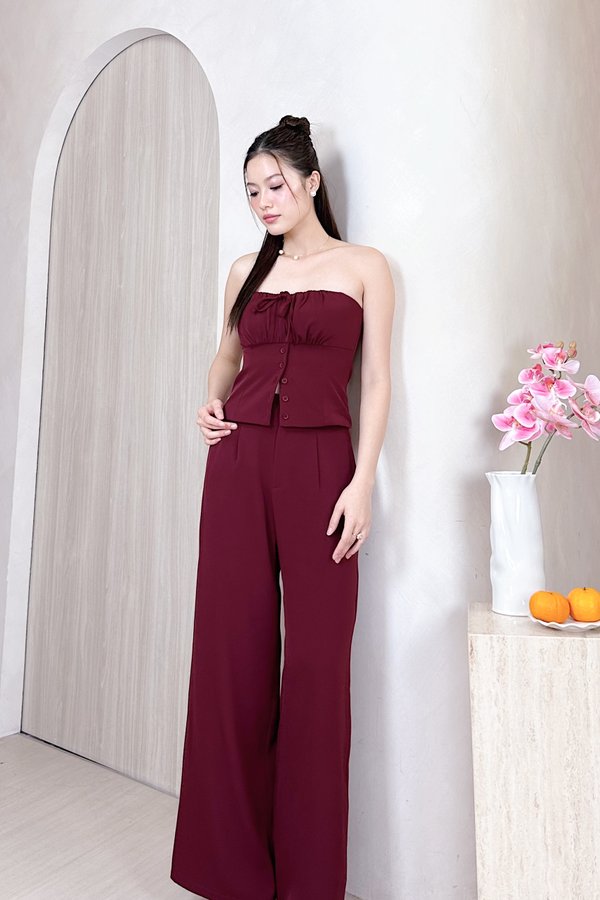 L568 Elise Sweetheart Neckline Ruched Button Top in Maroon