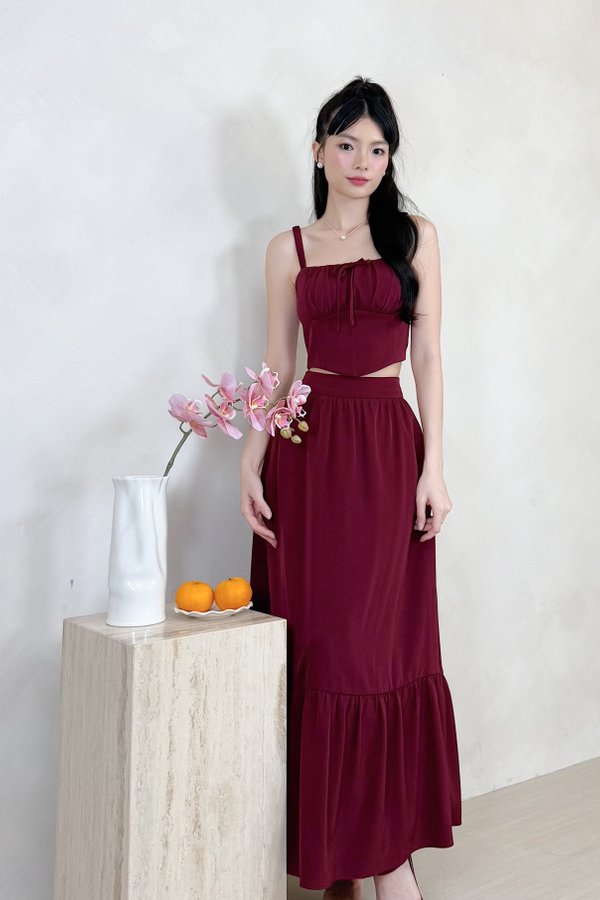 *Petite* Laura Single Ruffle Hem Midi Skirt in Maroon