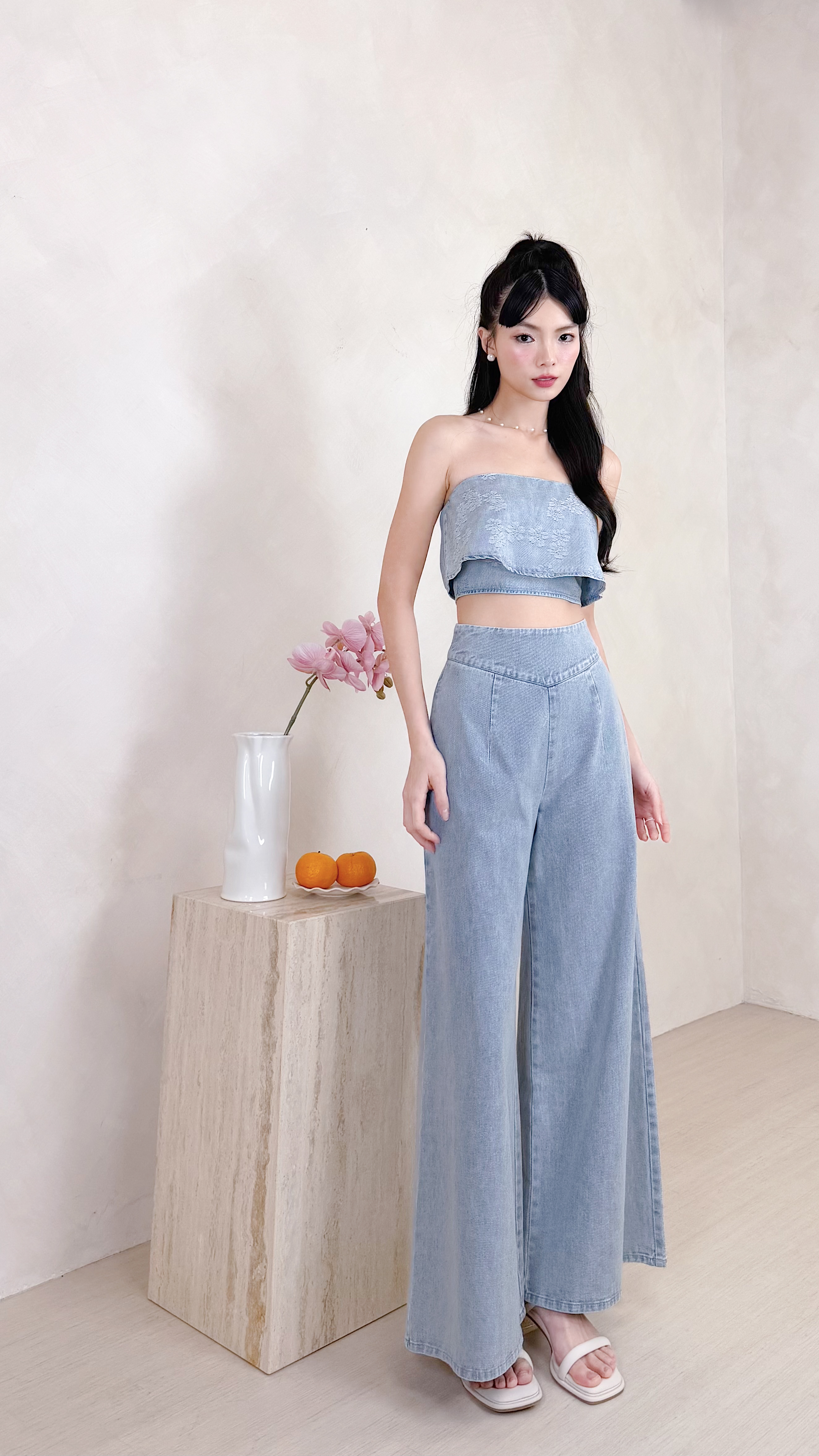 Regular* Gizelle V-Waist Flare Jeans in Mid Wash | Mikayla