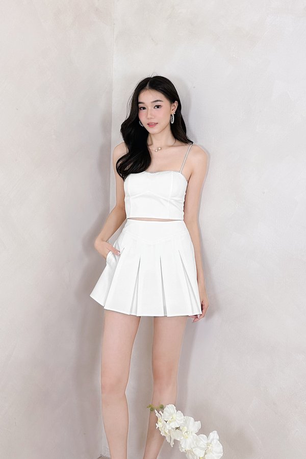 PX3638 Itzy V-Waist Pleated Skorts in White