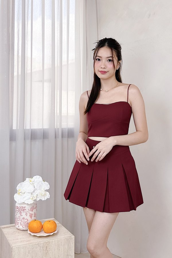 PX3638 Itzy V-Waist Pleated Skorts in Maroon