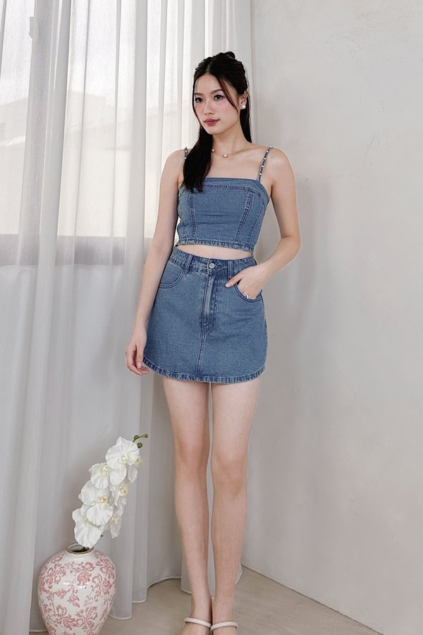 Haisley Button A-Line Denim Skorts in Mid Wash