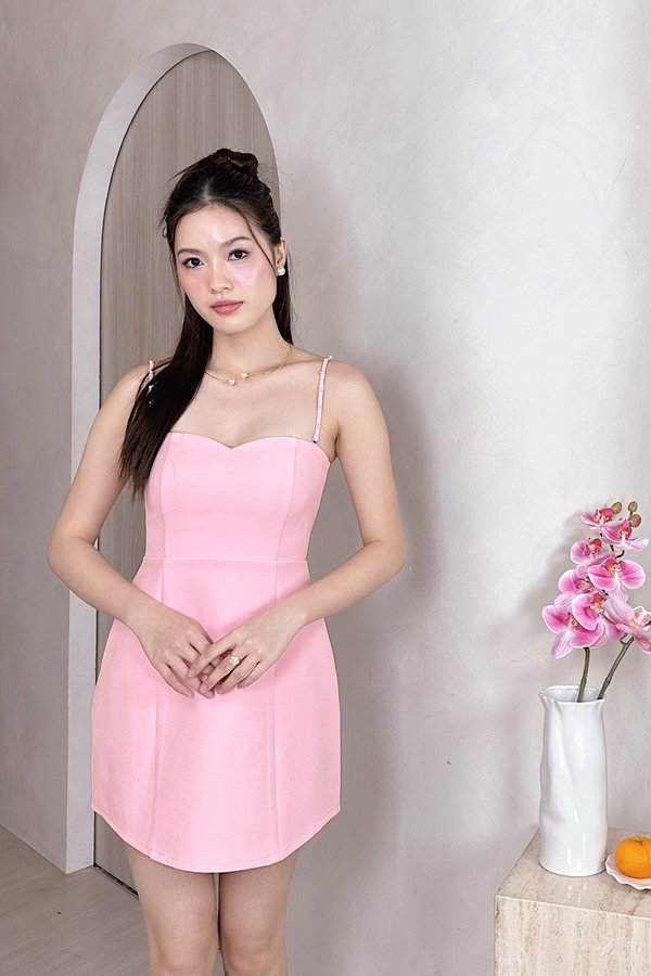 Celestia Sweetheart Neckline Back Clasp Dress in Bubble Gum Pink