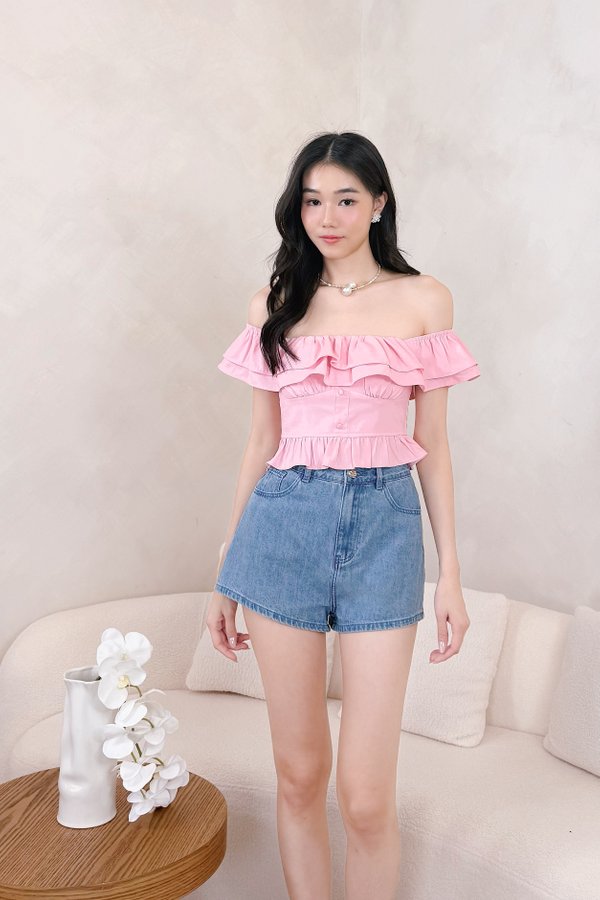 *Petite* Brielle Camellia Button Denim Shorts in Mid Wash