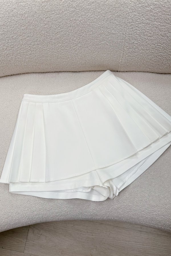 PX3637 Seraphine Side Pleated Skorts in White