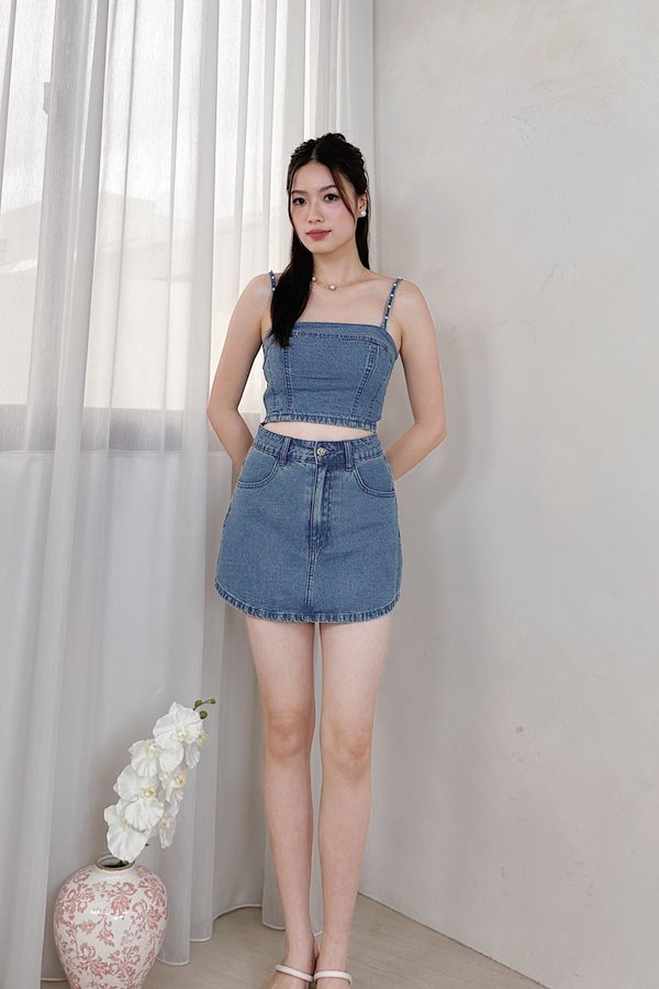 Haisley Button A-Line Denim Skorts in Mid Wash