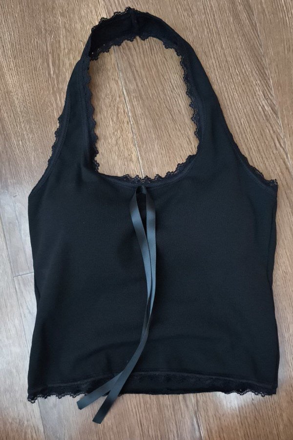 *PO: MID AUG* (BARE/BASIC) Mila Lace Trimming Halter Top in Ice Lilac