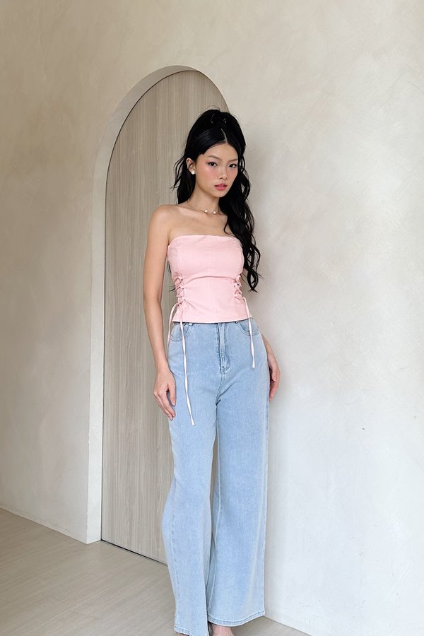 *Petite* Amelie Denim Jeans in Light Wash