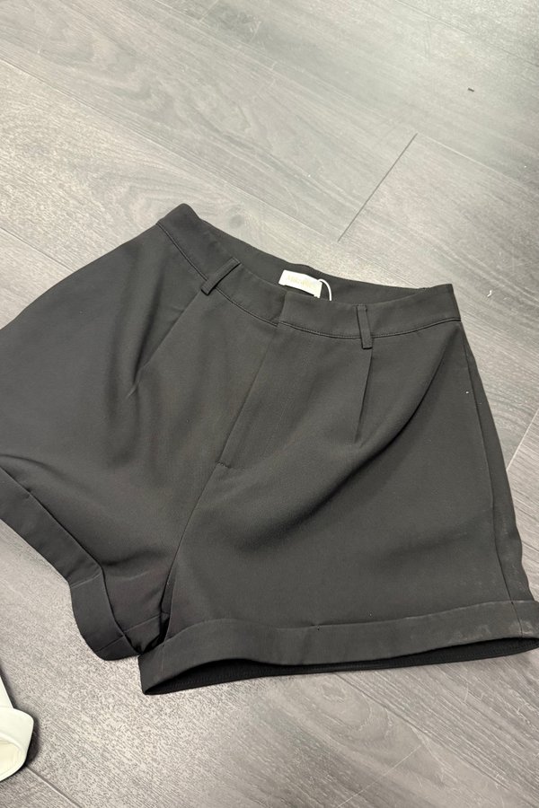 *PRE-ORDER* Yoda V4 Front Clasp Shorts in Black