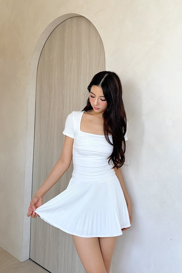 *PRE-ORDER* (BARE/BASIC) Teresa V3 Straight Neck Ruched Sleeve Top in White