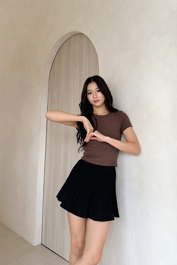 *PRE-ORDER* (BARE/BASIC) BB Baby Tee Top in Milk Chocolate
