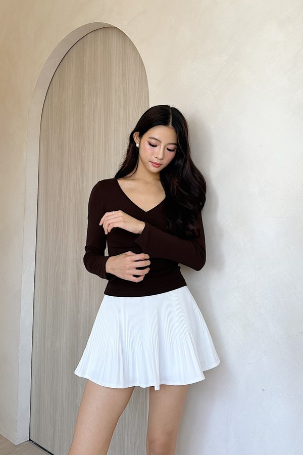 *PRE-ORDER* (BARE/BASIC) Naya Long Sleeve V-Neck Top in Chocolate