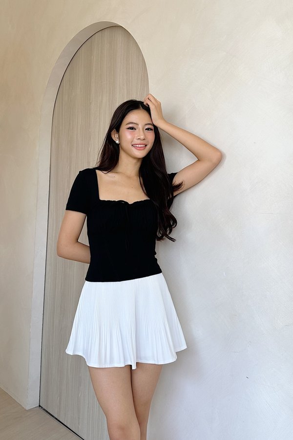 *PRE-ORDER* (BARE/BASIC) Tiffini V2 Sweetheart Neckline Top in Black