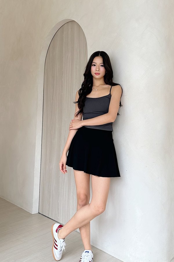 *PRE-ORDER* (BARE/MOCHI) Ri Ruched Skorts in Black