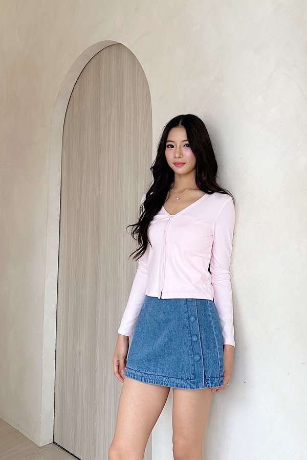 *PRE-ORDER* (BARE/MOCHI) Allie Button Cardigan in Baby Pink