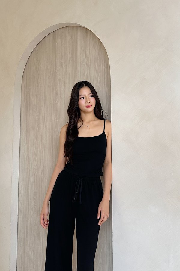 *PRE-ORDER* (BARE/BASIC) Rumi Spaghetti Top in Black