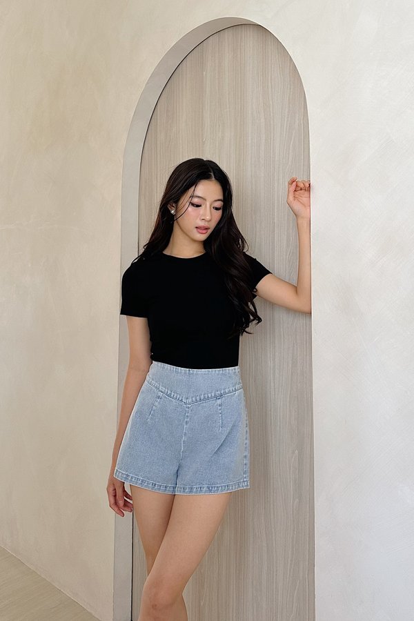 *PRE-ORDER* Cataleya V Waist Denim Shorts in Mid Wash