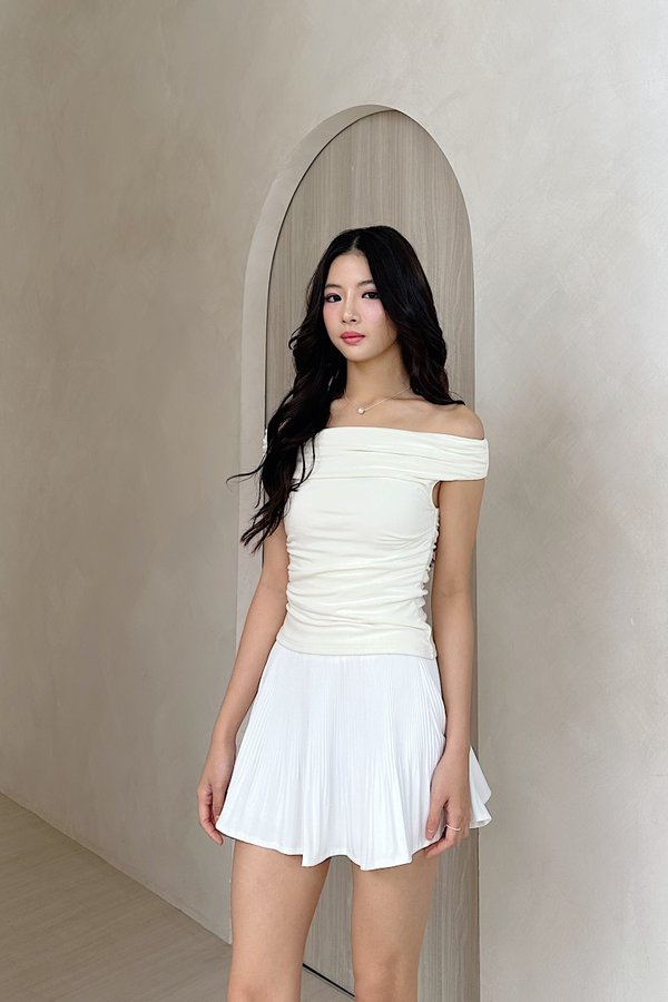 *PRE-ORDER* (BARE/BASIC) Laurie Off Shoulder Top in Ice Yellow
