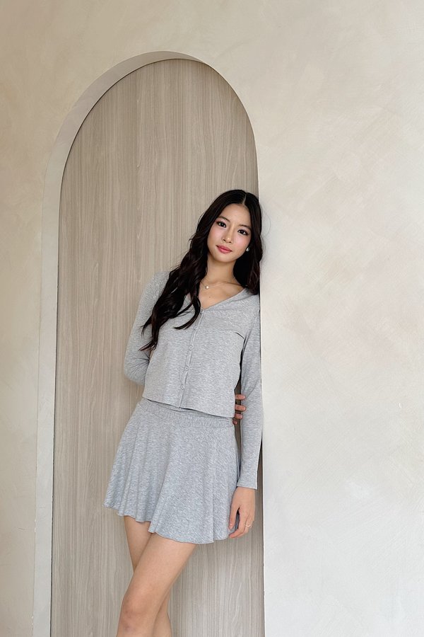 *PRE-ORDER* (BARE/MOCHI) Allie Button Cardigan in Light Grey