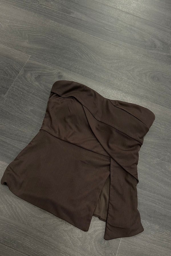 *PRE-ORDER* Imelda V3 Padded Mesh Side Slit Peplum Top in Chocolate
