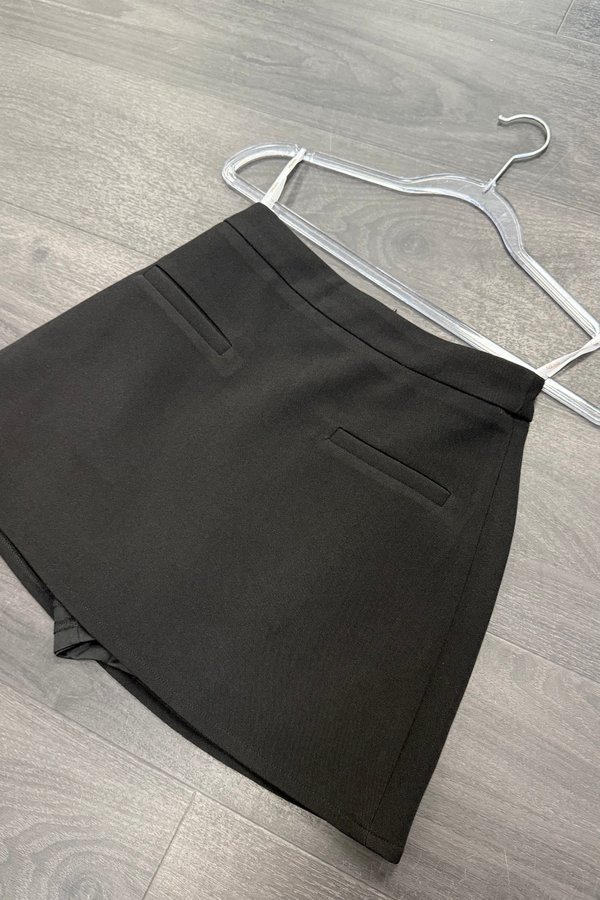 *PRE-ORDER 2* Zaya High Waist Skorts in Black