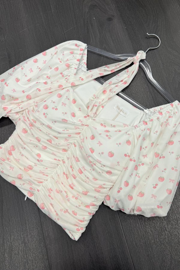Soelle Bubble Sleeve Mesh Top in Pink Printed Berries