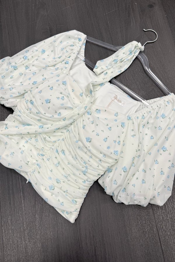 Soelle Bubble Sleeve Mesh Top in Blue Printed Floral