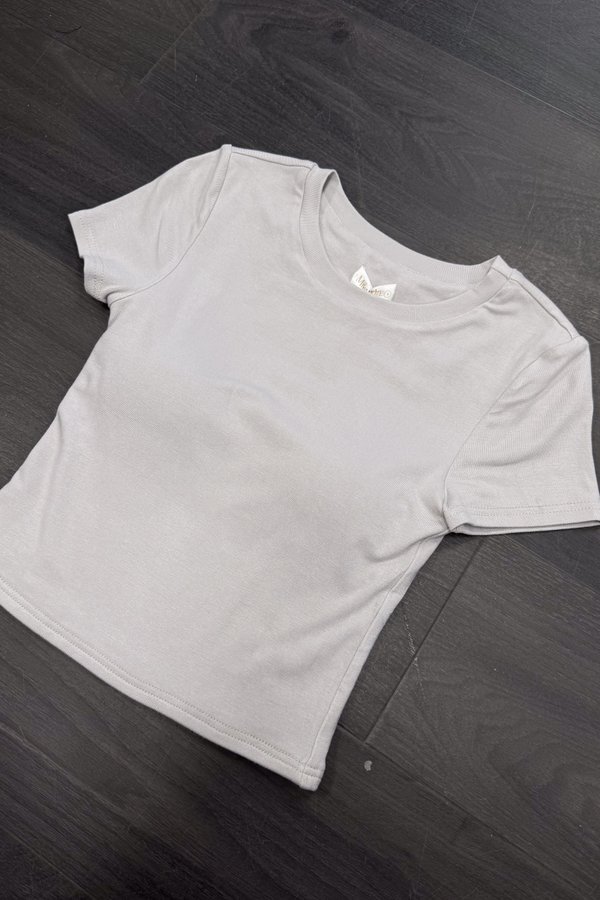 *PRE-ORDER* (BARE/BASIC) BB Baby Tee Top in Lilac Grey