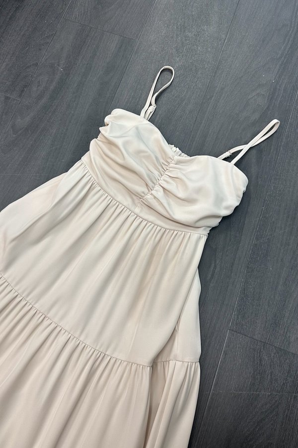 Theodora V2 Sweetheart Neckline Tiered Midaxi Dress in Cream