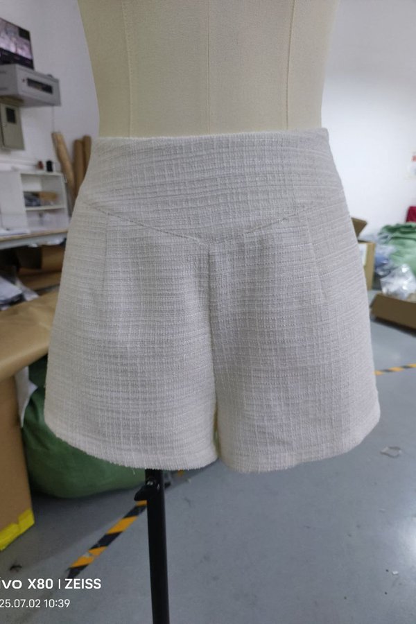 *PO: MID AUG* Cataleya V Waist Suede Tweed Shorts in White