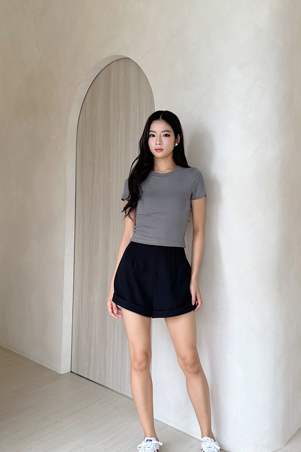 *PO:ETA MID AUG* Yoda V4 Front Clasp Shorts in Black