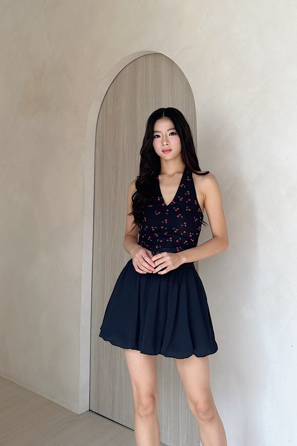 Tulie Bubble Skorts in Black