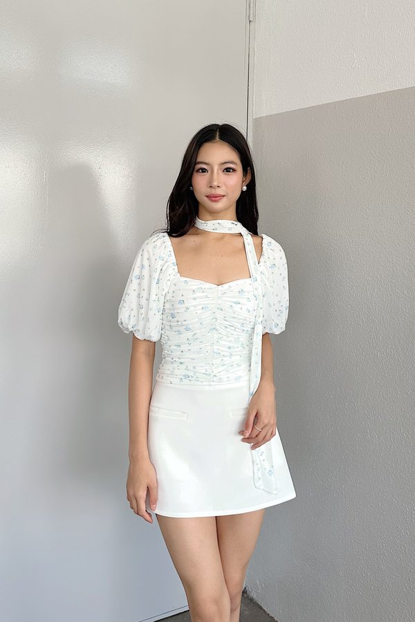 Soelle Bubble Sleeve Mesh Top in Blue Printed Floral