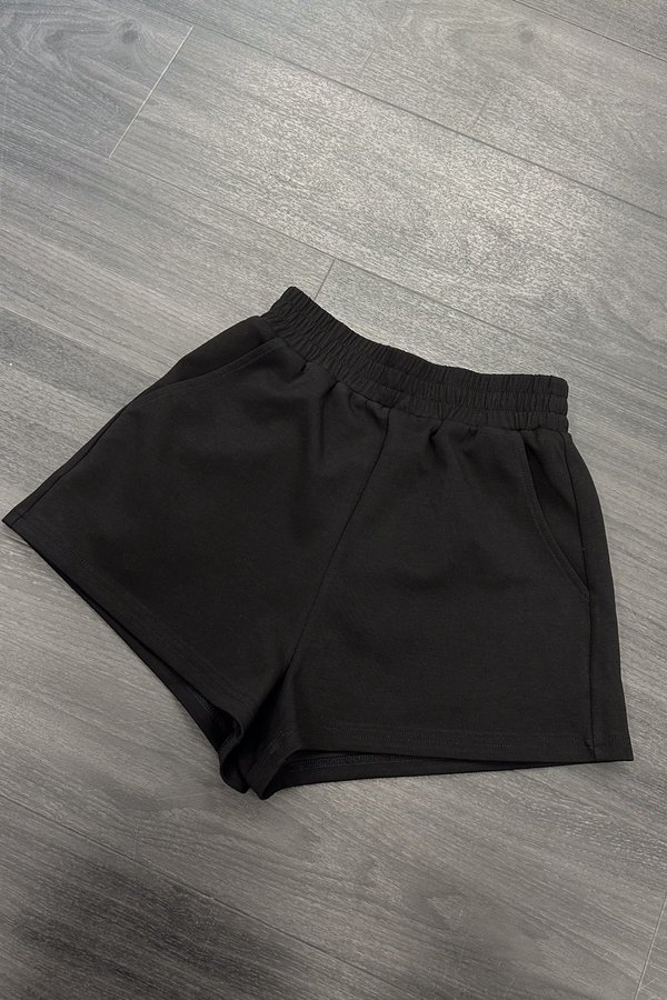 Noa Lounge Shorts in Black
